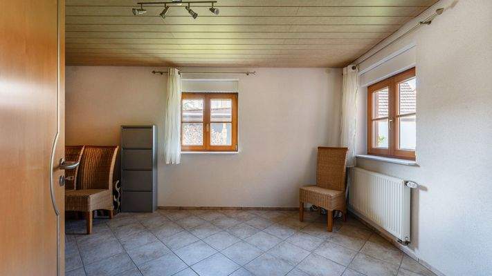 Ankleidezimmer im Erdgeschoss