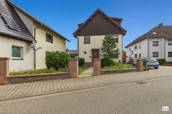 Außenansicht Straßenseite