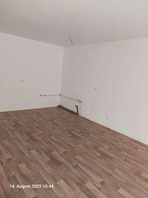 Wohnzimmer mit Küchenbereich