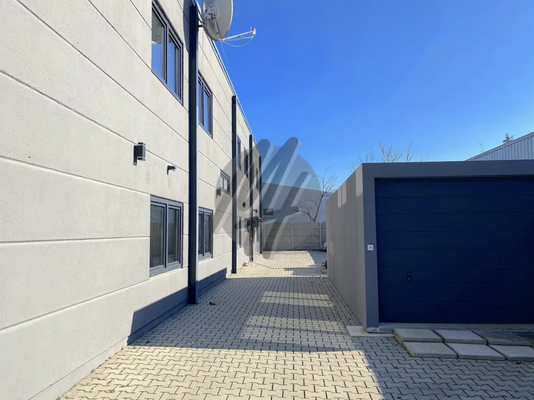 INFOS UNTER: 06171-586000