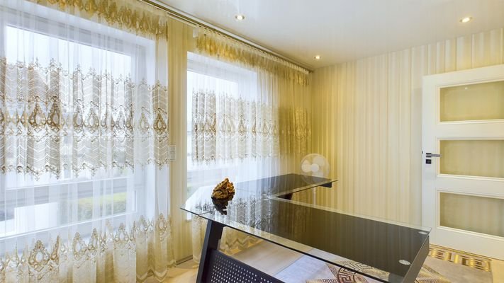 Drittes Schlafzimmer / Arbeitszimmer