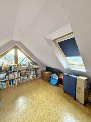 Büro oder Gästezimmer im Dachgeschoss