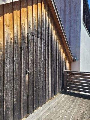 Terrasse mit Zugang Scheune.jpg