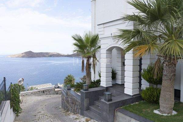 Marina and Sea View Villa in Bodrum with a Private Pool
