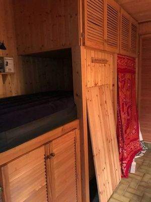 2 Schlafplätze und Stauraum