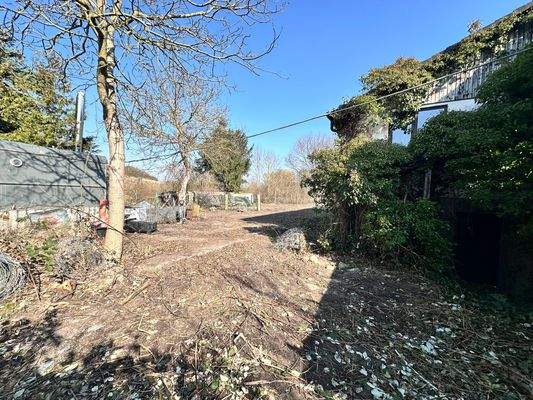 Blick über das Grundstück