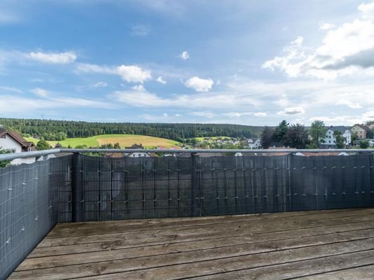 Balkon mit Süd- Ausrichtung