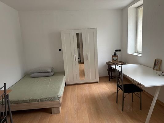 Ess- und Schlafzimmer I