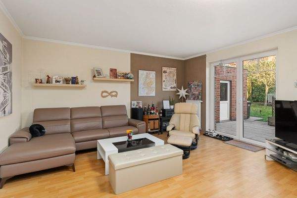 30,38 m² Wohnzimmer (Erdgeschoss)