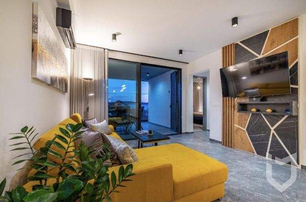 WOHNBEREICH MIT LOGGIAZUGANG