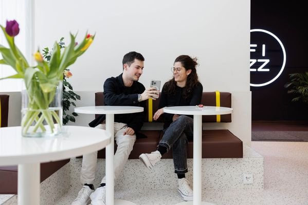 THE FIZZ-Frankfurt-Lobby-2.jpg