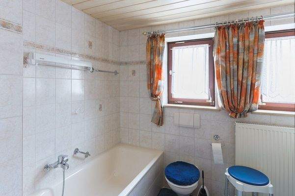 Badezimmer Ansicht 1