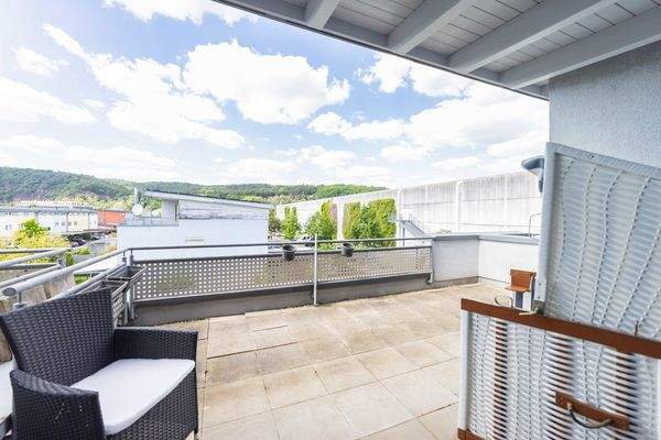 2.OG - Teilüberdachte Dachterrasse