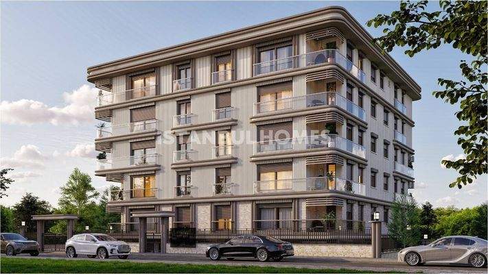 8-Bedroom Flat in a Complex with Parking in Üsküdar İstanbul
