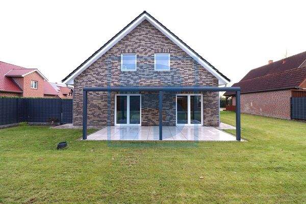 Rückansicht/Terrasse