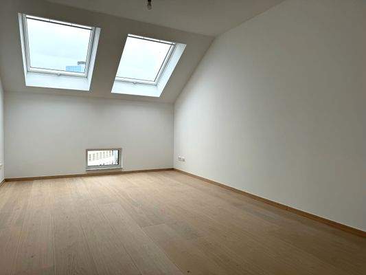 Großes Schlafzimmer