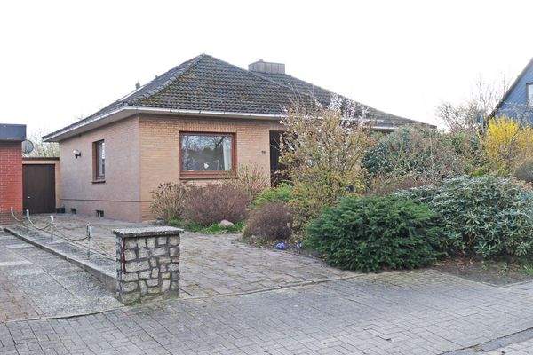 Hausansicht von der Straßenseite