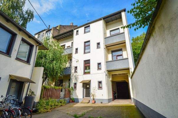 Rückwärtige Gebäudeansicht