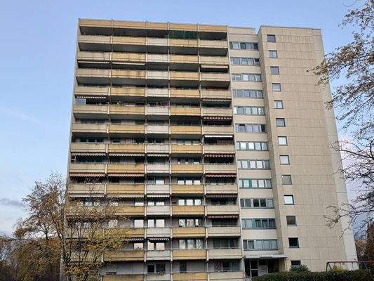 Wohnanlage-Hauseingangsseite