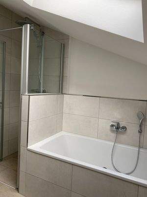 Bad Dachgeschoss Ansicht 2