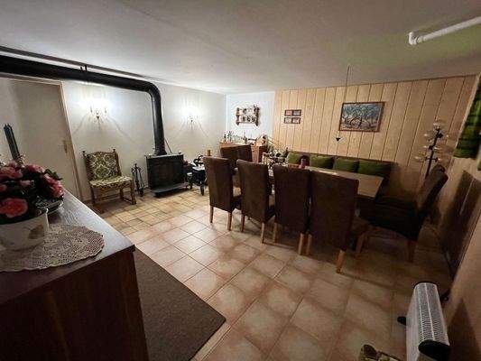 Großer Hobbyraum (Keller)