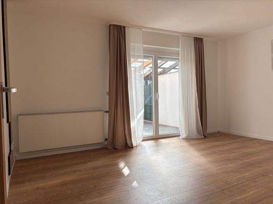 Wohnzimmer mit Terrassenzugang