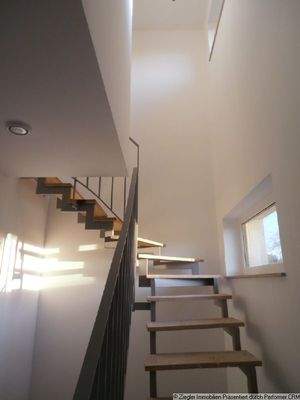 12 Treppenaufgang ins OG