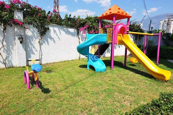 Flat in Complex with Pool 750 m from the Beach in Mahmutlar Alanya