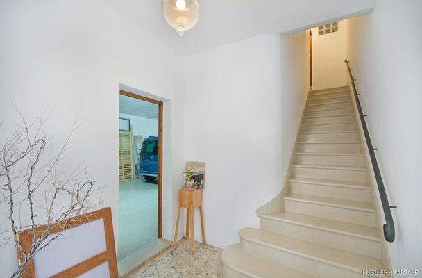 Treppenaufgang zur Wohnung