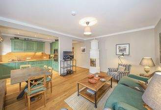 KITZIMMO-exklusive Stadtwohnung in Ruhelage kaufen - Immobilien Kitzbühel.