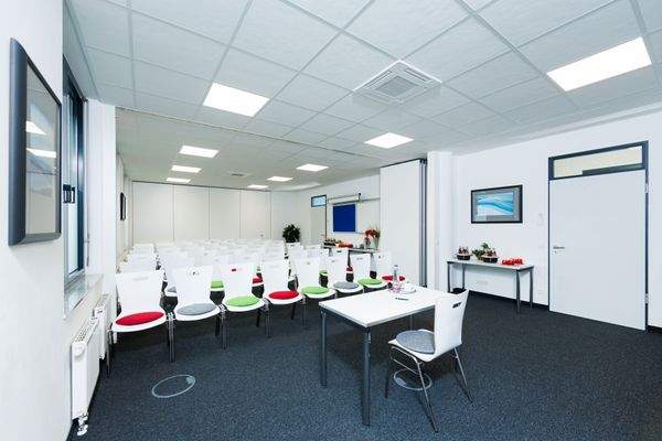 Große und kleine Versammlungsräume in München