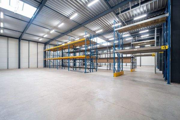 mit ebenerdiger Zufahrt 