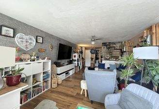 Wohn-/Esszimmer