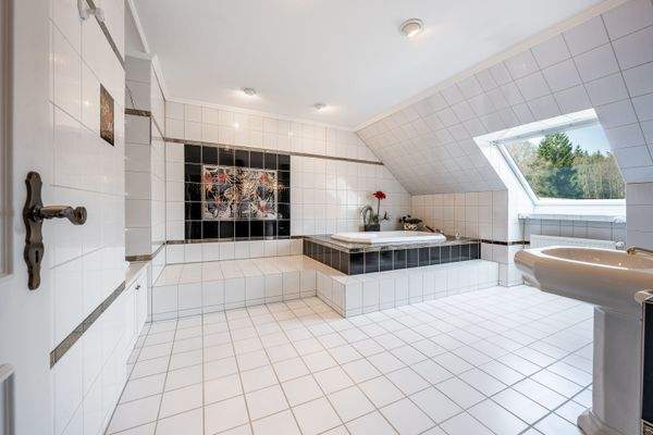 DI - Forbes Global Properties