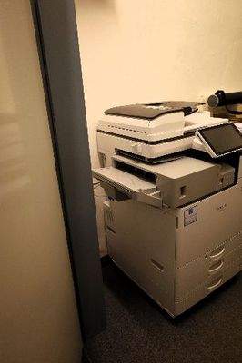 Drucker/Kopierer im Serverraum