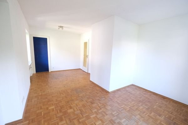 Zimmer OG oder Küche mit Essbereich