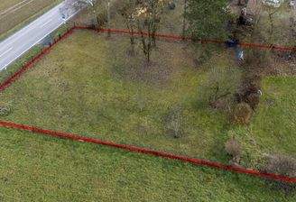 Drohnenbild mit Grundstücksgrenzen