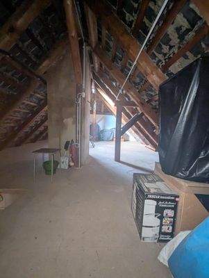 Spitzboden des Wohnhauses