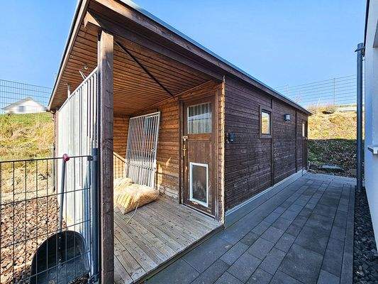 Hundezwinger mit Auslauf