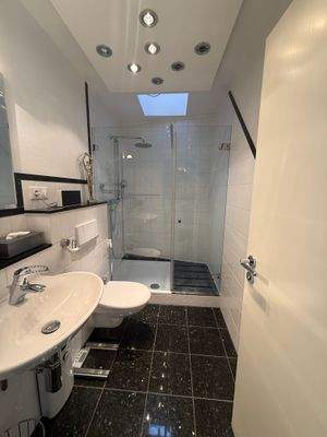 Badezimmer 1.OG Alter Graben 47-49 (2)