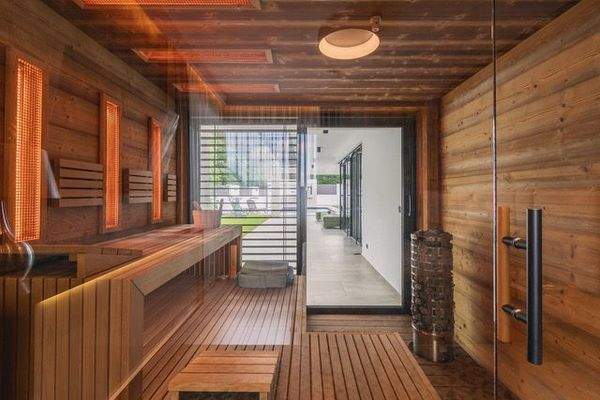 sauna-2.jpeg