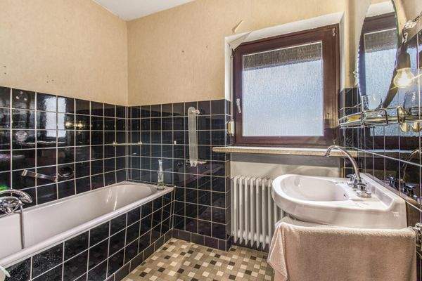 Badezimmer im Obergeschoss