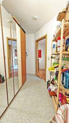 Großer Abstellraum oben