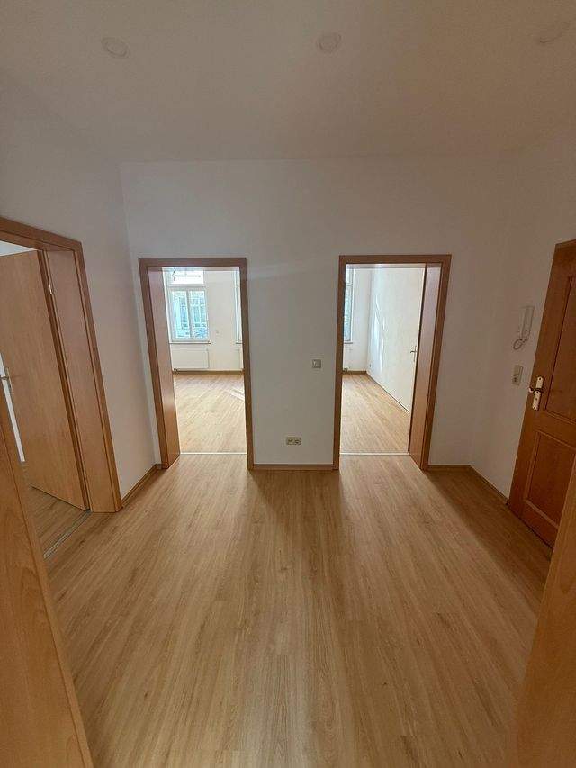 Neu energetisch-sanierte 2-RW mit Dusche / Außenjalousie - Photo 3