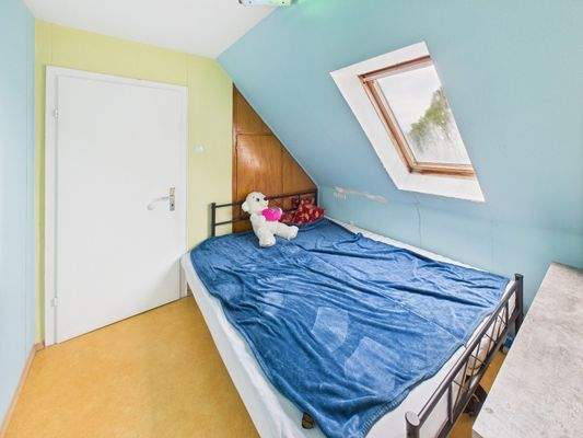 CAM03784G0-PR0065-STILL045