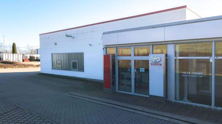 6 Eingang Verkaufsstelle.jpg