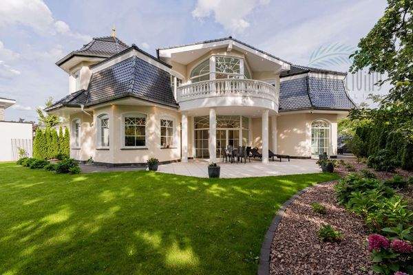 Hausansicht (hinten)