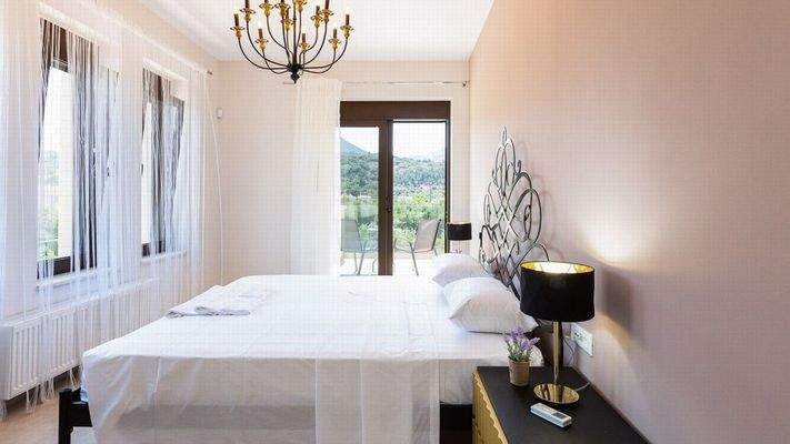 Stonevilla For Sale in Almirida, 8.jpg