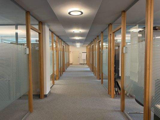 Flur Einzelbüros