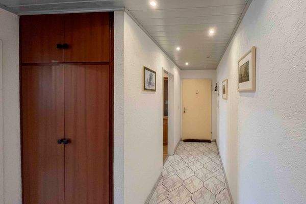 Flur mit Abstellraum